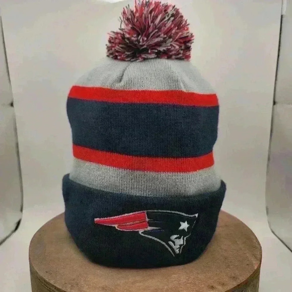 New Era New England Patriots NFL Football Pom Knit Beanie Hat FLEECE LINED. - Picture 1 of 8